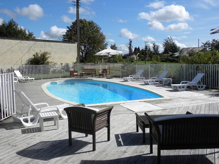 Gîte pour 7 personnes, avec piscine et jardin à Saint-Germain-en-Coglès - 2