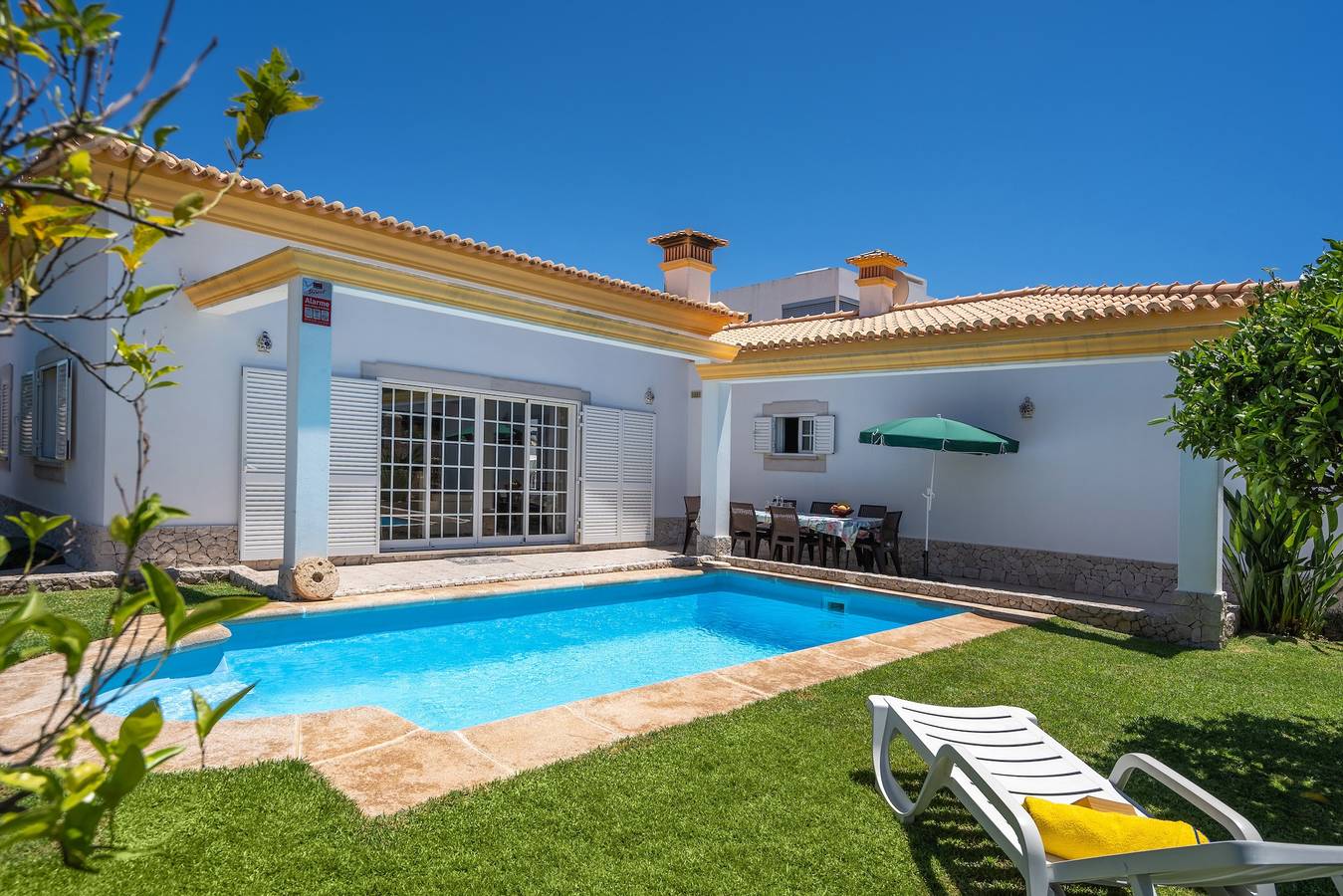 Casa Rural para 10 Personas en Mexilhoeira Grande, Distrito de Faro
