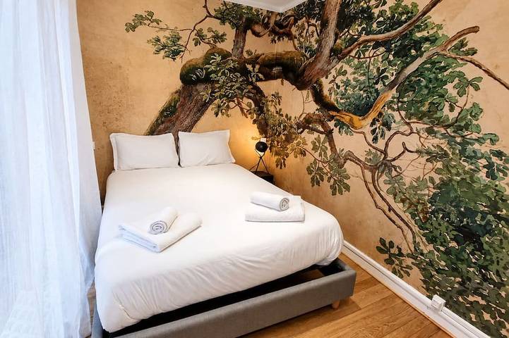 Entire apartment, Nice T2 downtown, courtyard, air conditioning in Angoulême, Charente