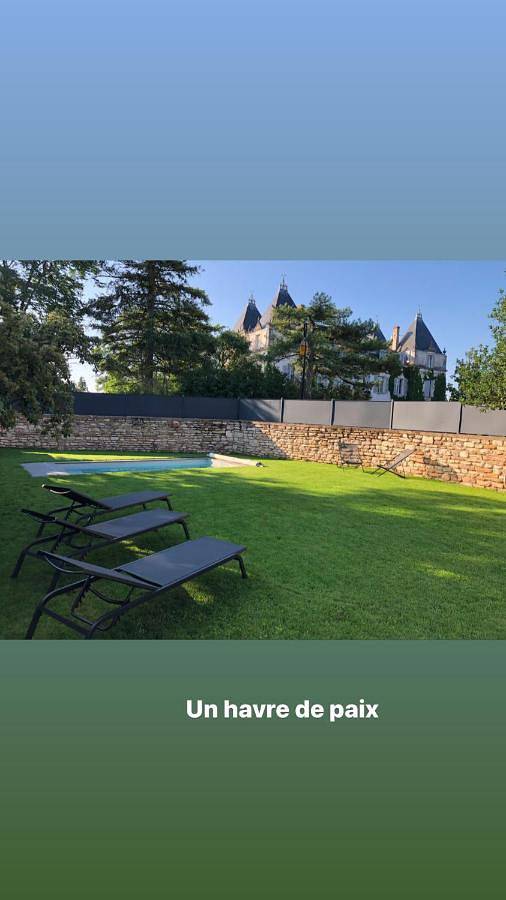 Location de vacances pour 7 personnes, avec jardin et vue ainsi que piscine et sauna à Mercurey - 3