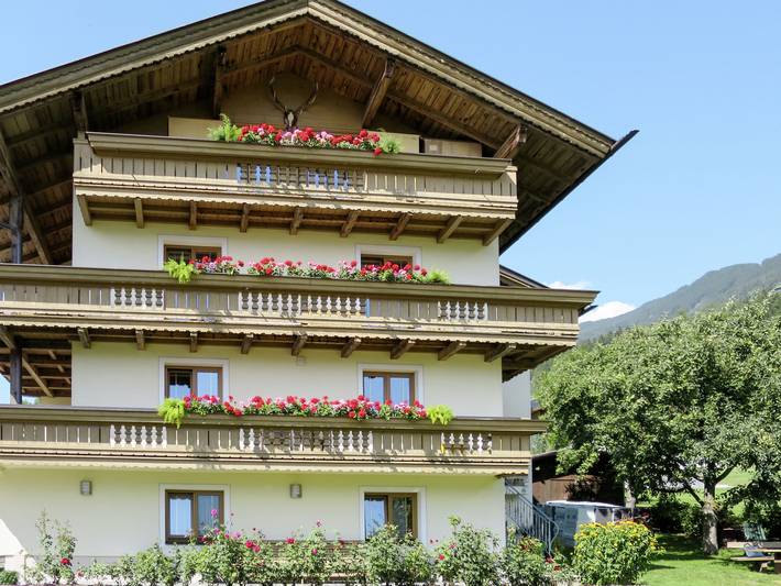 Ferienwohnung für 5 Personen, mit Garten und Balkon in Hart im Zillertal
