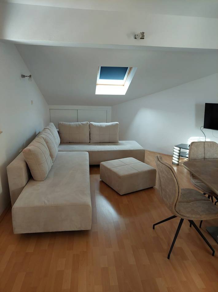Ganze Wohnung, 2-Zimmer-Ferienwohnung mit Terrasse und Meerblick Sukosan, Zadar A-12313-c in Sukosan, Zadar