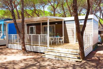 Camping für 6 Personen, mit Balkon in Italien