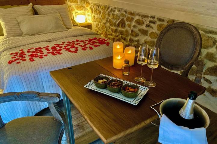 Location de vacances pour 2 personnes, avec jardin et jacuzzi à Asperjoc - 3