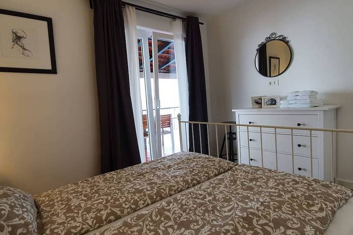 Ganze Wohnung, Beach House Villa Antares, Penthouse apt. A1 in Pisak, Omis-Riviera