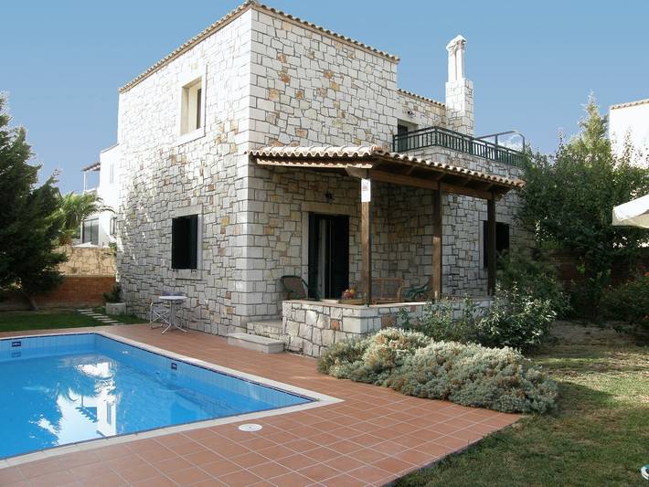 Villa for 4 people, with Balcony/Terrace and Garden as well as View in Heraklion
