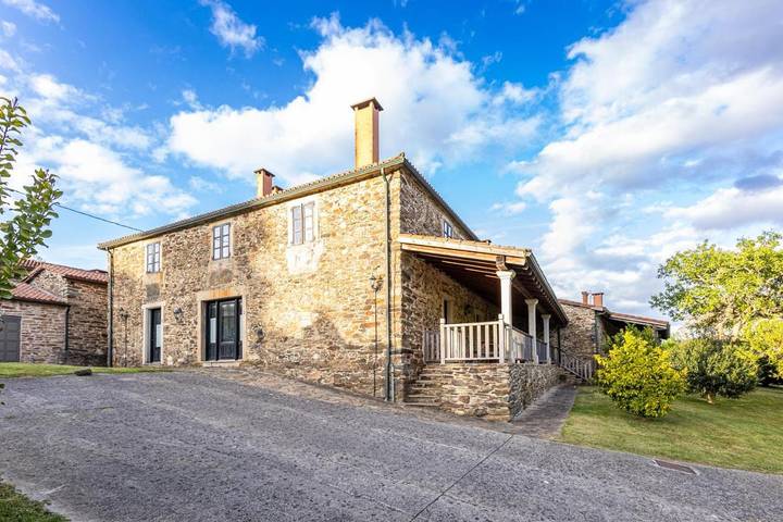 Casa rural para 5 personas, con Balcón y Terraza además de Jardín y Vistas en Arzúa - 3