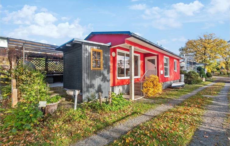 Ferienhaus für 4 Personen, mit Garten und Sauna sowie Terrasse und Seeblick, mit Haustier - 1