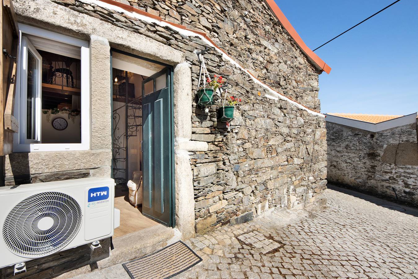 Maison de vacances 'Jesus' avec vue sur la montagne, Wi-Fi et climatisation in Provesende, Gouvães do Douro e São Cristóvão do Douro, Valo do Tua