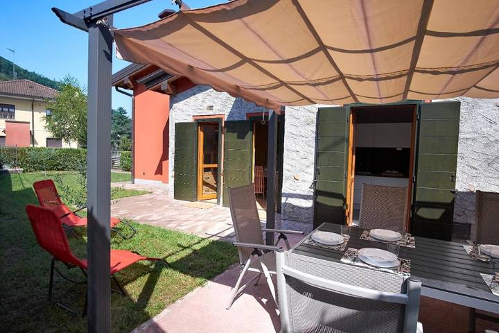 Ferienhaus für 8 Personen, mit Pool und Garten - 1