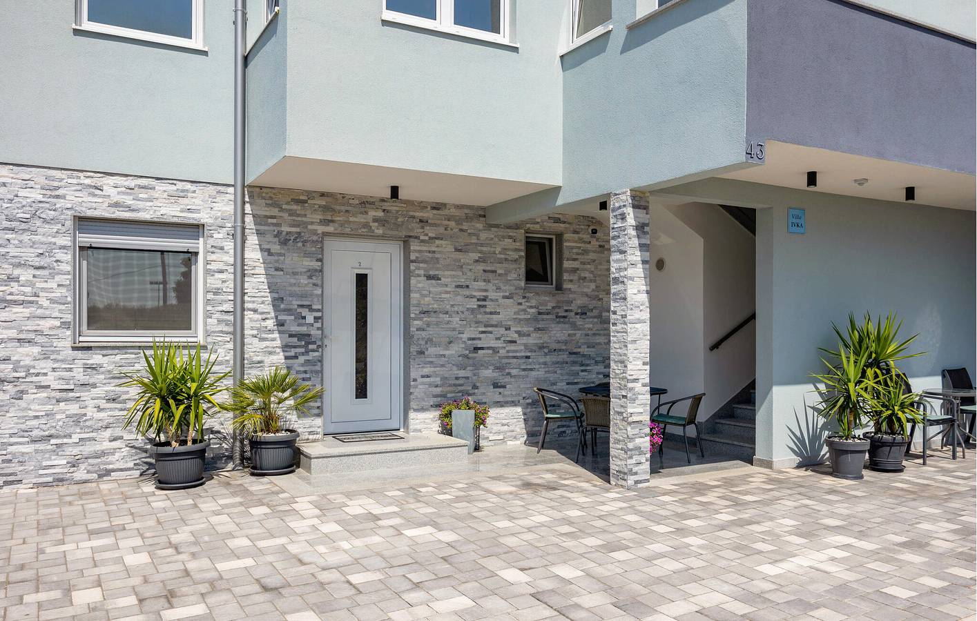 Appartement de vacances entier, Charmant appartement 1 chambre avec piscine, terrasse et Wi-Fi - À 500 m de la plage in Grljevac (Podstrana), Podstrana