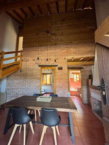 Gîte pour 6 personnes, avec Terrasse ainsi que Jardin et Vue à Navasfrías