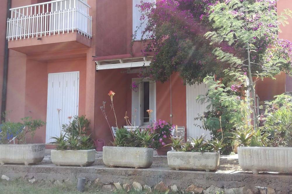 Apartment mit kleinem Garten in Capo d'Arco Elba in Capo d'Arco, Elba