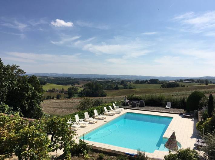 Gîte pour 4 personnes, avec jardin ainsi que piscine et terrasse à Cadalen - 4