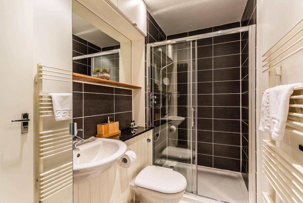 Two-Bedroom House in Firth Of Clyde
