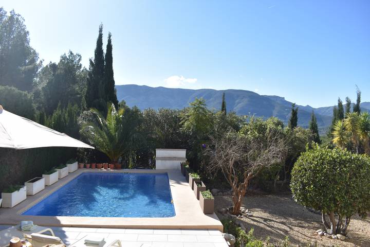 Location de vacances pour 6 personnes, avec terrasse et jardin à Orba - 4