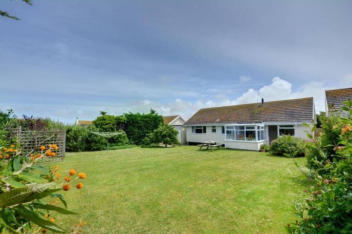 Holiday rental for 6 people, with garden, with pets in Constantine Bay