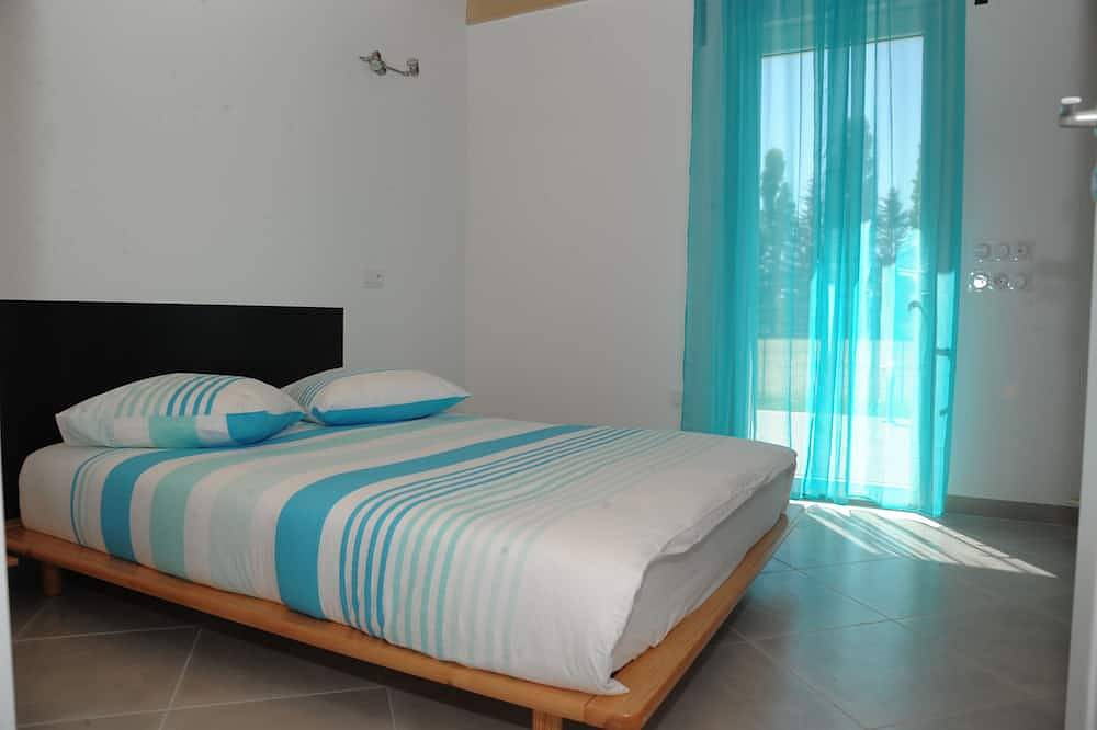 Alojamiento Casa 2 Sra Condiciono Versennes de gran tranquilidad in Saintes, Saintes region