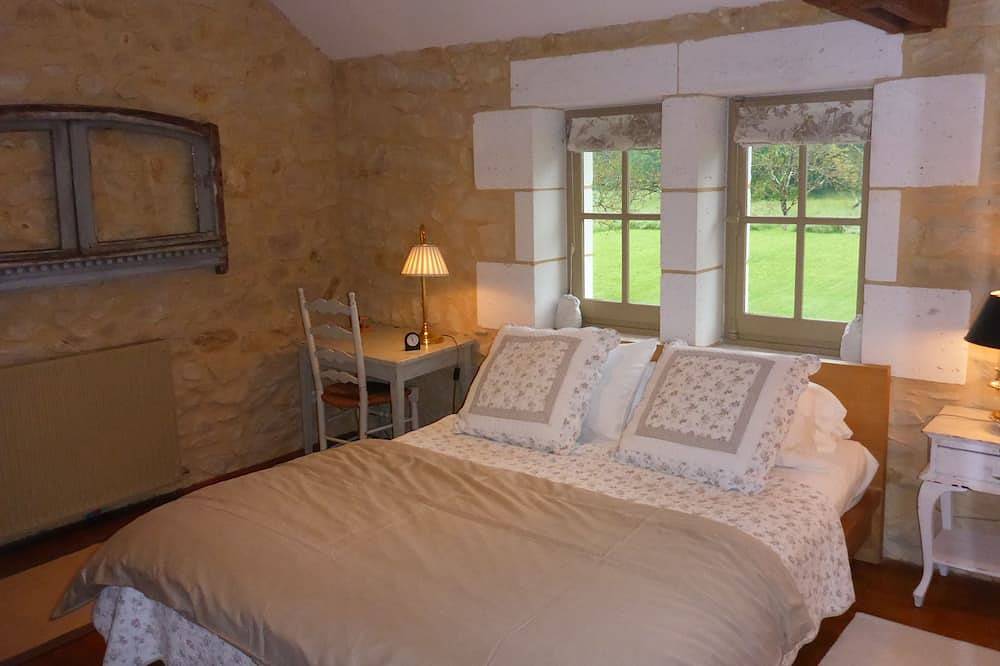 Belle villa au bord de la rivière avec piscine d'eau salée chauffée, à 10 min à pied de Tremolat in Calès, Périgord Pourpre