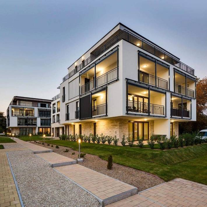 Ferienwohnung für 6 Personen, mit Balkon und Terrasse sowie Garten und Seeblick in Csopak