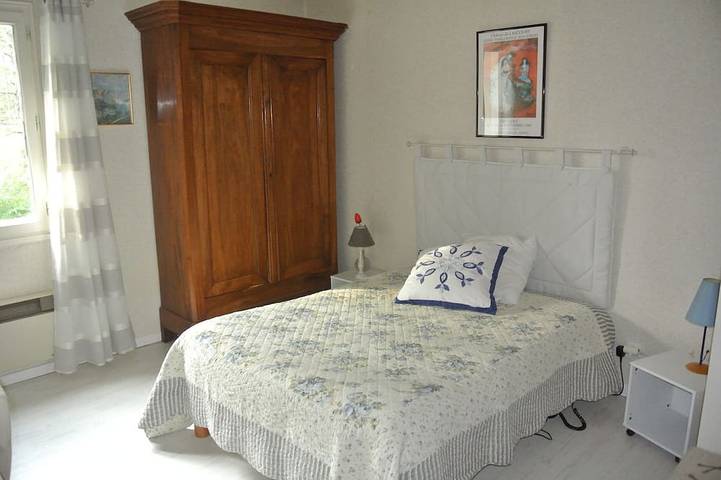 Location de vacances pour 6 personnes, avec jardin et balcon dans Garde-Colombe - 2