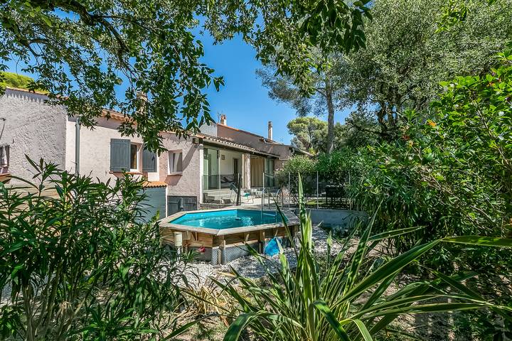 Villa voor 5 personen, met terras en zwembad in Saint-Raphaël