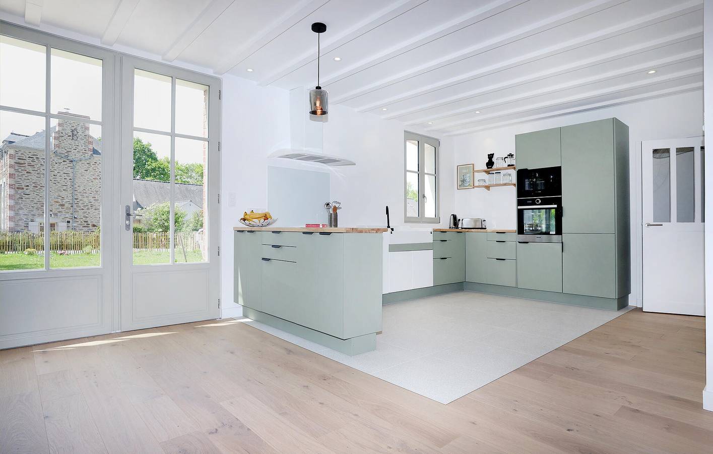 Appartement en bord de mer avec jardin et parking, à 900 m de Grève de Garel in Le Minihic-sur-Rance, Région de Saint-Malo