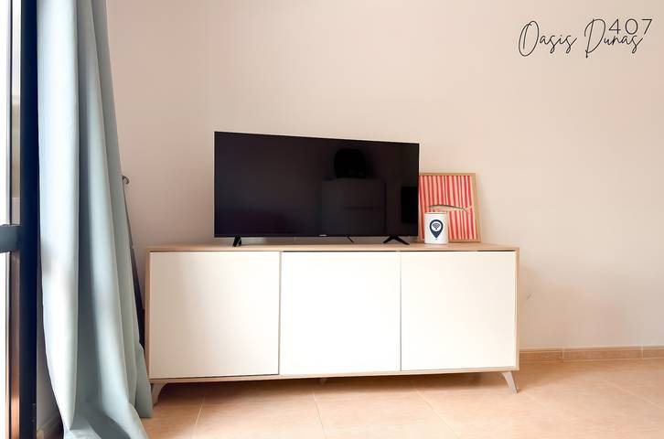 Apartamento entero, Oasis Dunas Wi-Fi y Aire Acondicionado by B-Rent in Corralejo, La Oliva