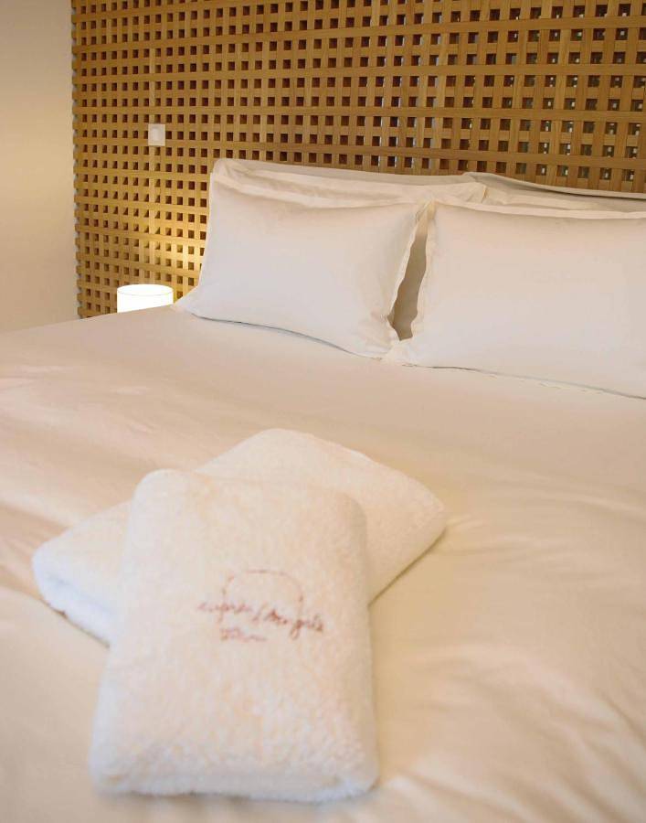 Hôtel pour 2 personnes, avec vue et jardin, animaux acceptés à Marcillac-Vallon - 4