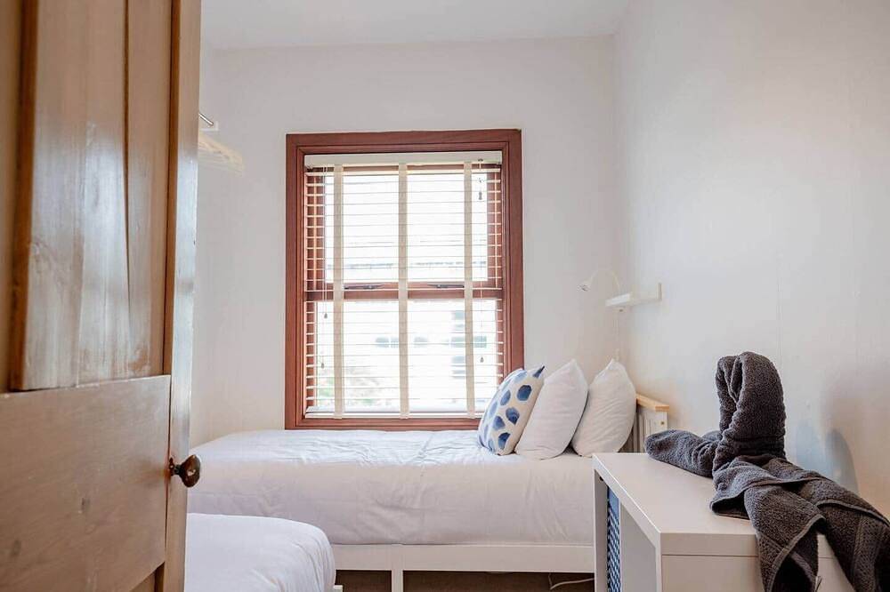 Victorian Canal Retreat | 3 Bed & Stunning Garden in Worcester, Worcestershire