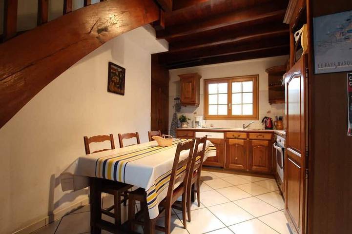 Location de vacances pour 4 personnes, avec terrasse et jardin à Saint-Étienne-de-Baïgorry