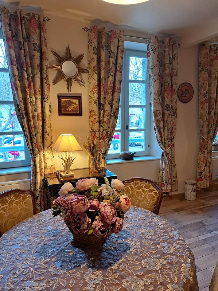 Gîte pour 3 personnes, avec balcon à Entraygues-sur-Truyère