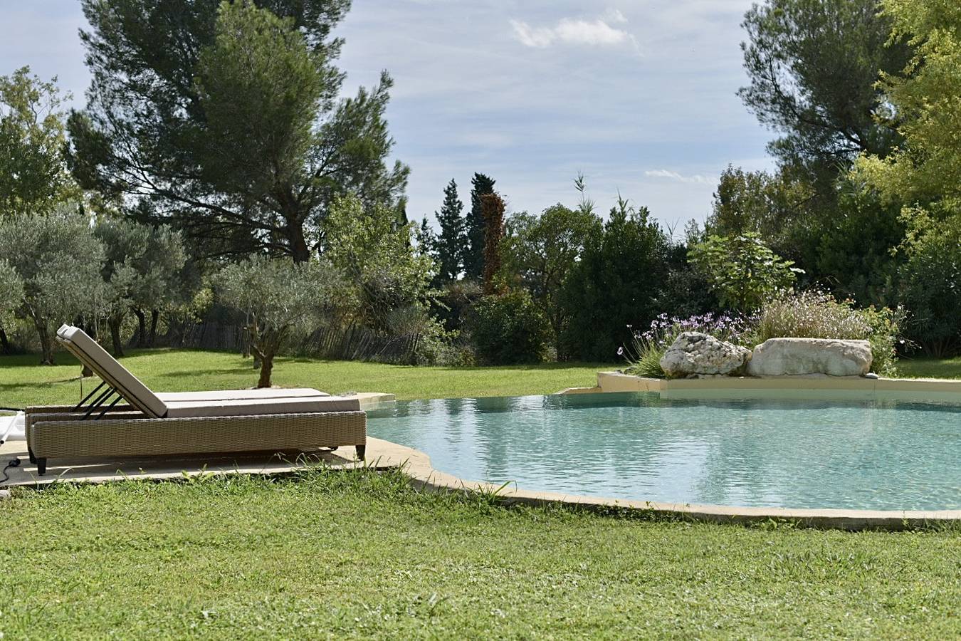 Villa for 6 people with terrace in Noves, Arles region