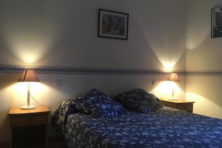 Maison familiale à Cheverny, jardin clos, animaux acceptés, 6 personnes in Cheverny, Sologne