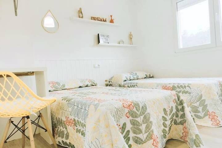Gîte pour 6 personnes, avec vue et terrasse à Ames - 4