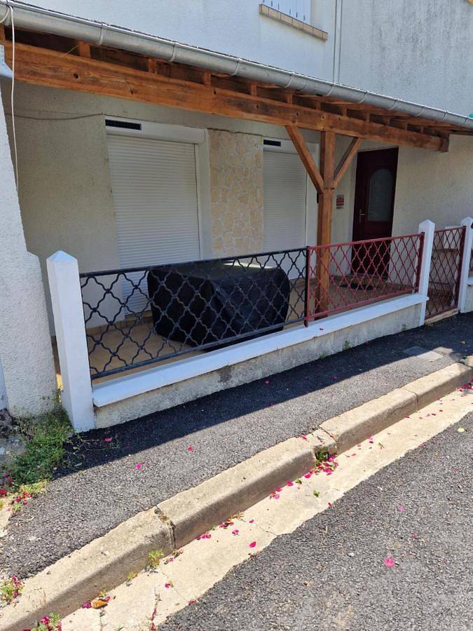 Gîte pour 5 personnes, avec Terrasse à Château-Renault - 2