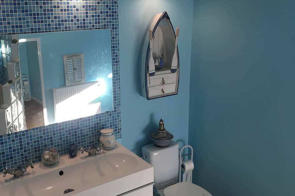 Nice renovated studio between Paris and Disneyland in Marolles-en-Brie, Val-de-Marne