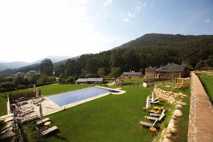 Hôtel pour 5 personnes, avec jacuzzi ainsi que piscine et jardin à Viveiro - 4