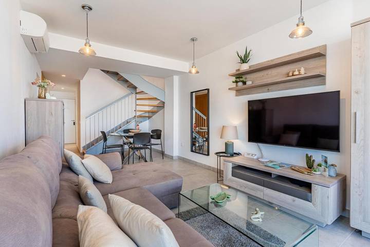Apartamento para 4 personas, con Balcón y Terraza además de Piscina y Vistas en Las Nieves