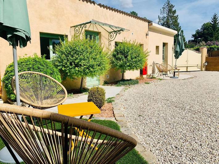 Chambre d’hôte pour 2 personnes, avec Terrasse et Jardin