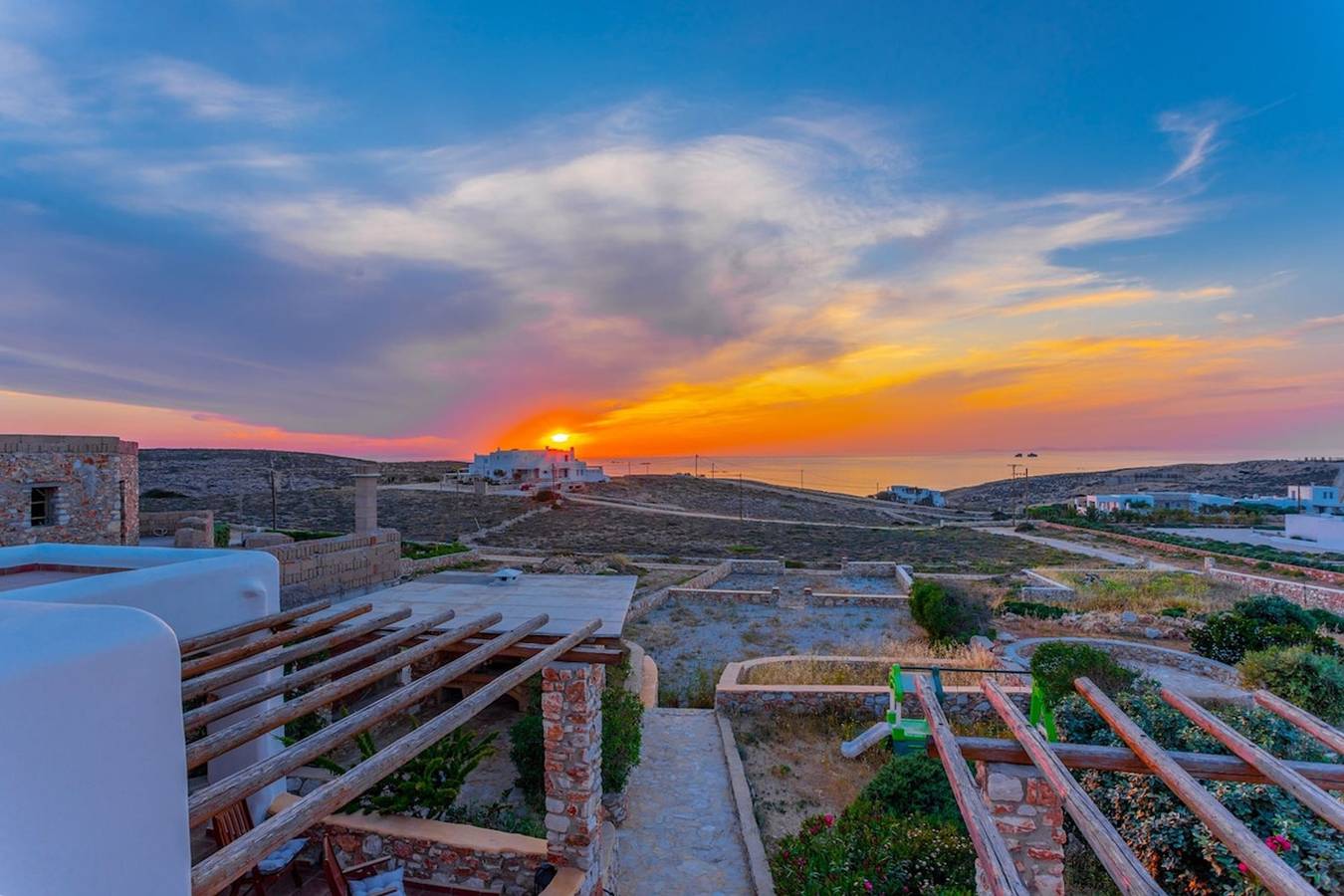 Villa Ioanna for 10 - Allparos Villas in Parasporos, Paros