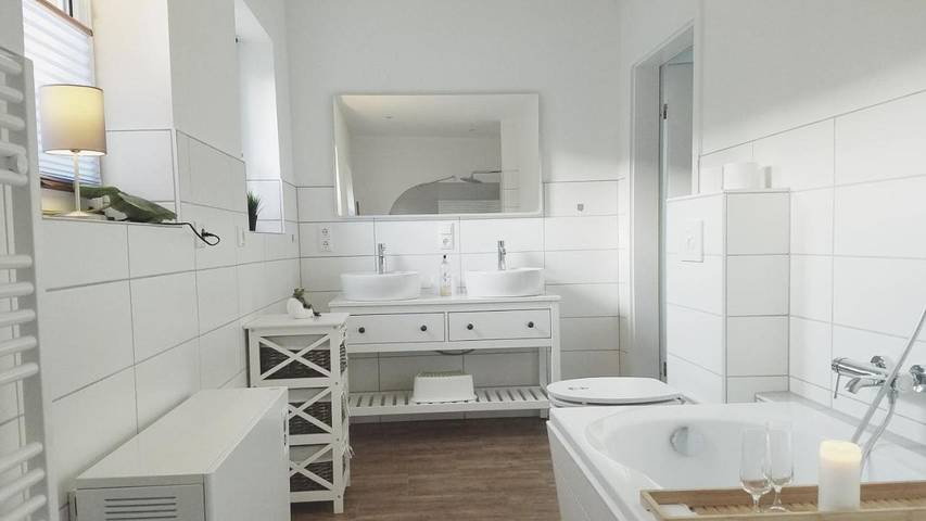 Ferienwohnung für 6 Personen, mit Terrasse und Garten in Federow
