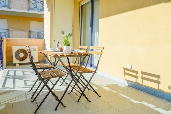 Ganze Wohnung, Ferienwohnung für 4 Personen mit Balkon/Terrasse in Foggetta, Pineto