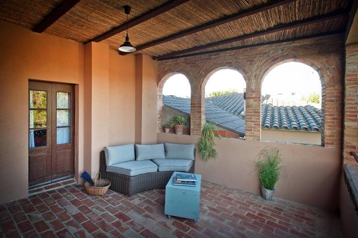 Casa rural para 12 personas, con Balcón y Terraza además de Jardín y Piscina en Lladó - 4