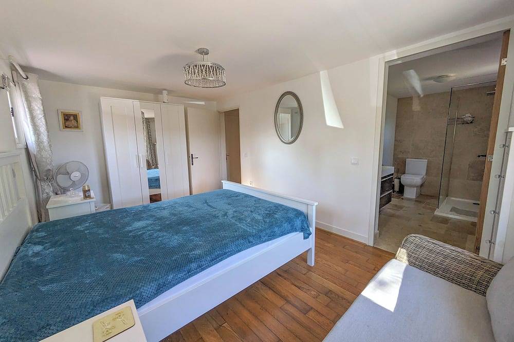 Charming modernised house with swimmingpool and view in Fumel, Región de Villeneuve-sur-Lot