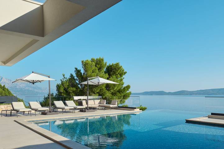 Villa pour 16 personnes, avec Balcon et Balcon/Terrasse ainsi que Vue sur l’océan et Terrasse à Mimice