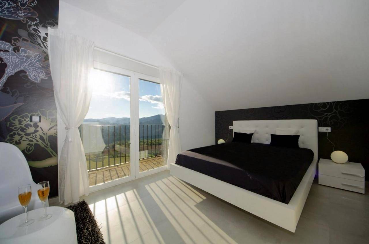 Casa Rural La Esencia in El Pueyo de Araguás, Pirineo Aragonés