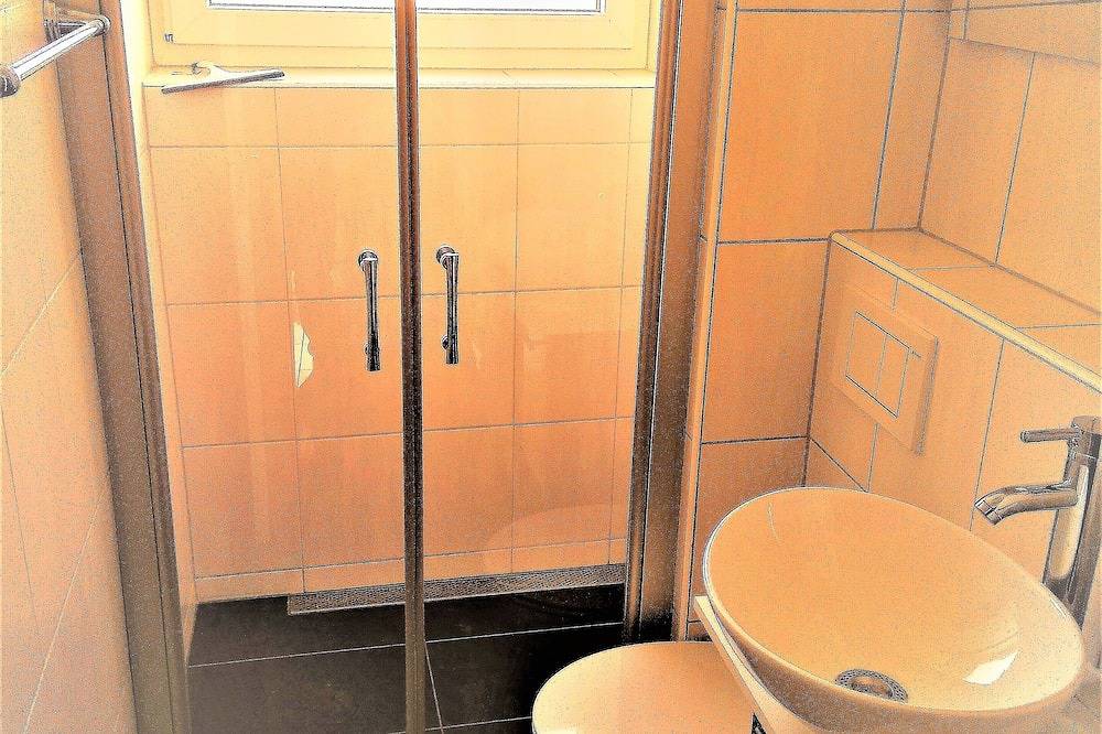 Ganze Wohnung, Schönes Apartment Hof/Bayern mit Boxspringbett in Hof, Oberfranken