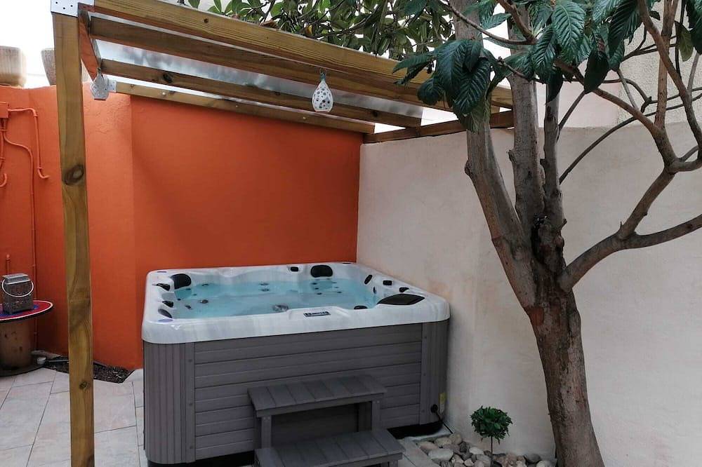 Spa Dans Écrin de Verdure in Nîmes, Nimes und Umgebung