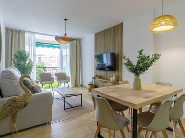 Apartamento para 8 Personas en Soho, Málaga, Foto 2